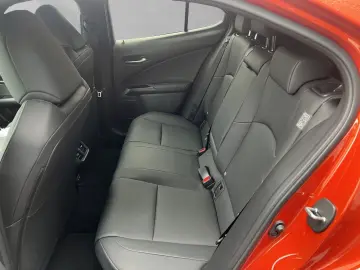 LEXUS UX 250h F-SPORT-D 1.HD ALLW.REIF SHZ  NAVI CARP