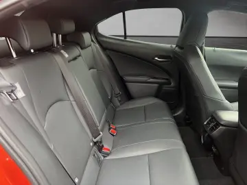 LEXUS UX 250h F-SPORT-D 1.HD ALLW.REIF SHZ  NAVI CARP