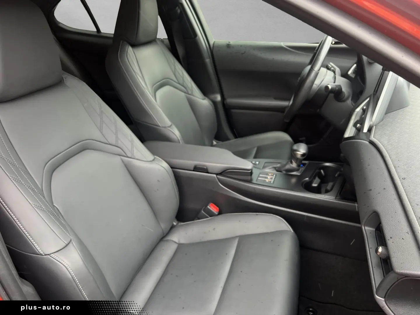 LEXUS UX 250h F-SPORT-D 1.HD ALLW.REIF SHZ  NAVI CARP