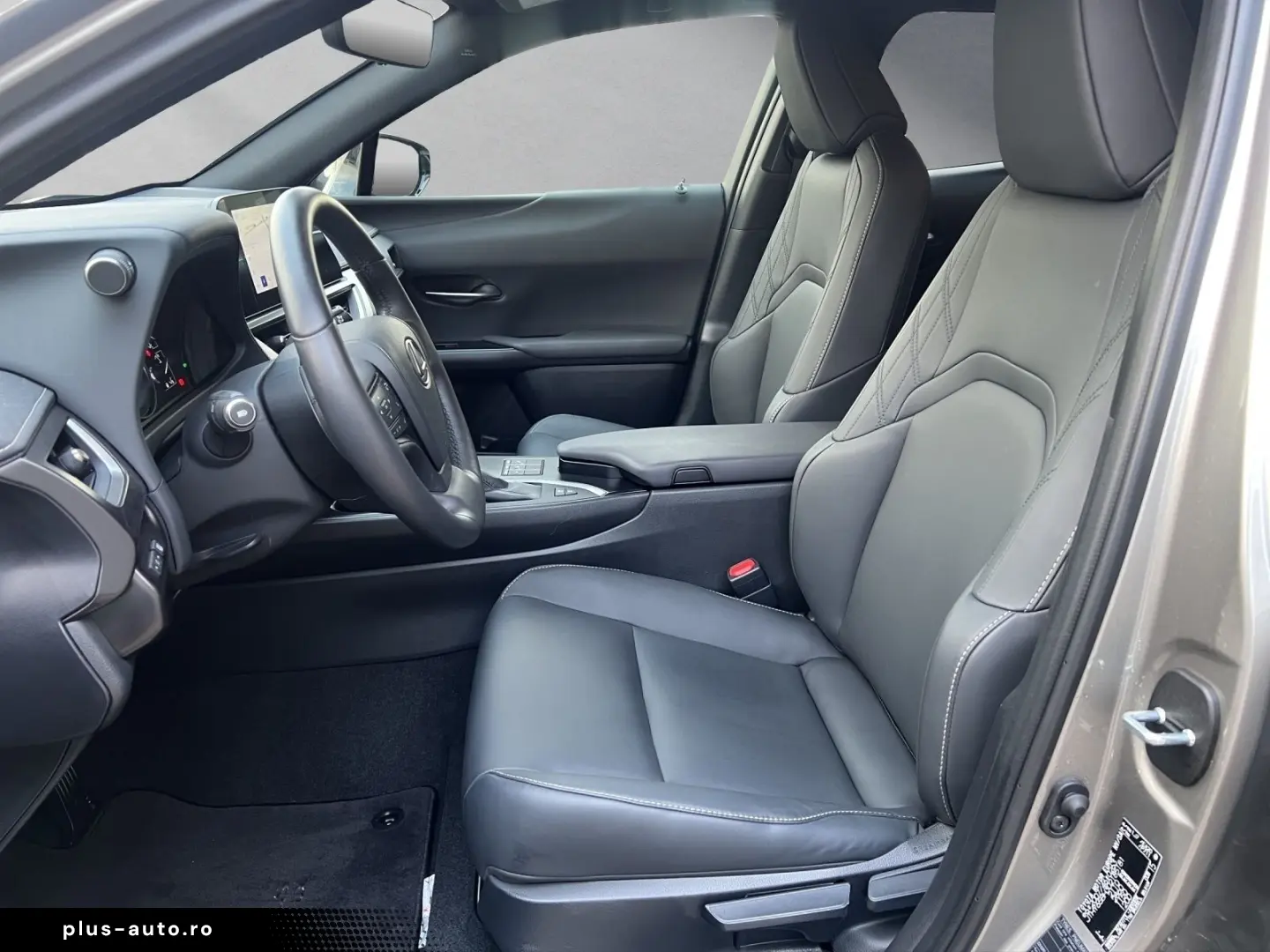 LEXUS UX 250h FSPORT-D 1HD ALLWR CARPLAY  15J-GARANTIE