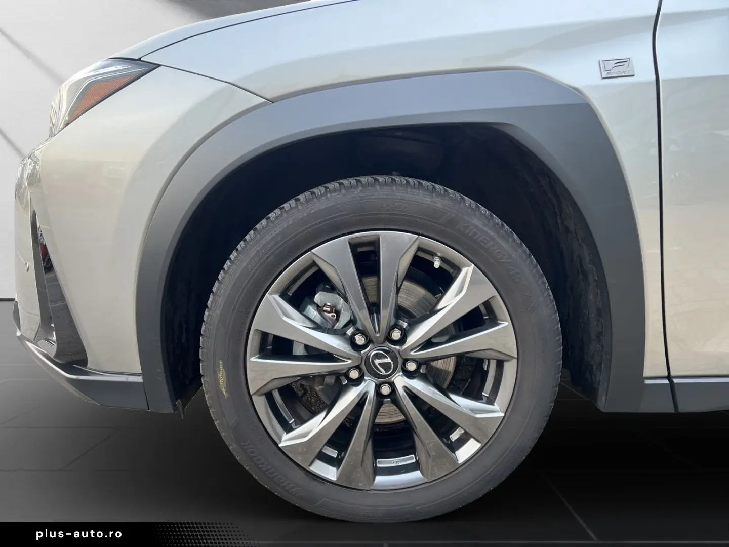 LEXUS UX 250h FSPORT-D 1HD ALLWR CARPLAY  15J-GARANTIE