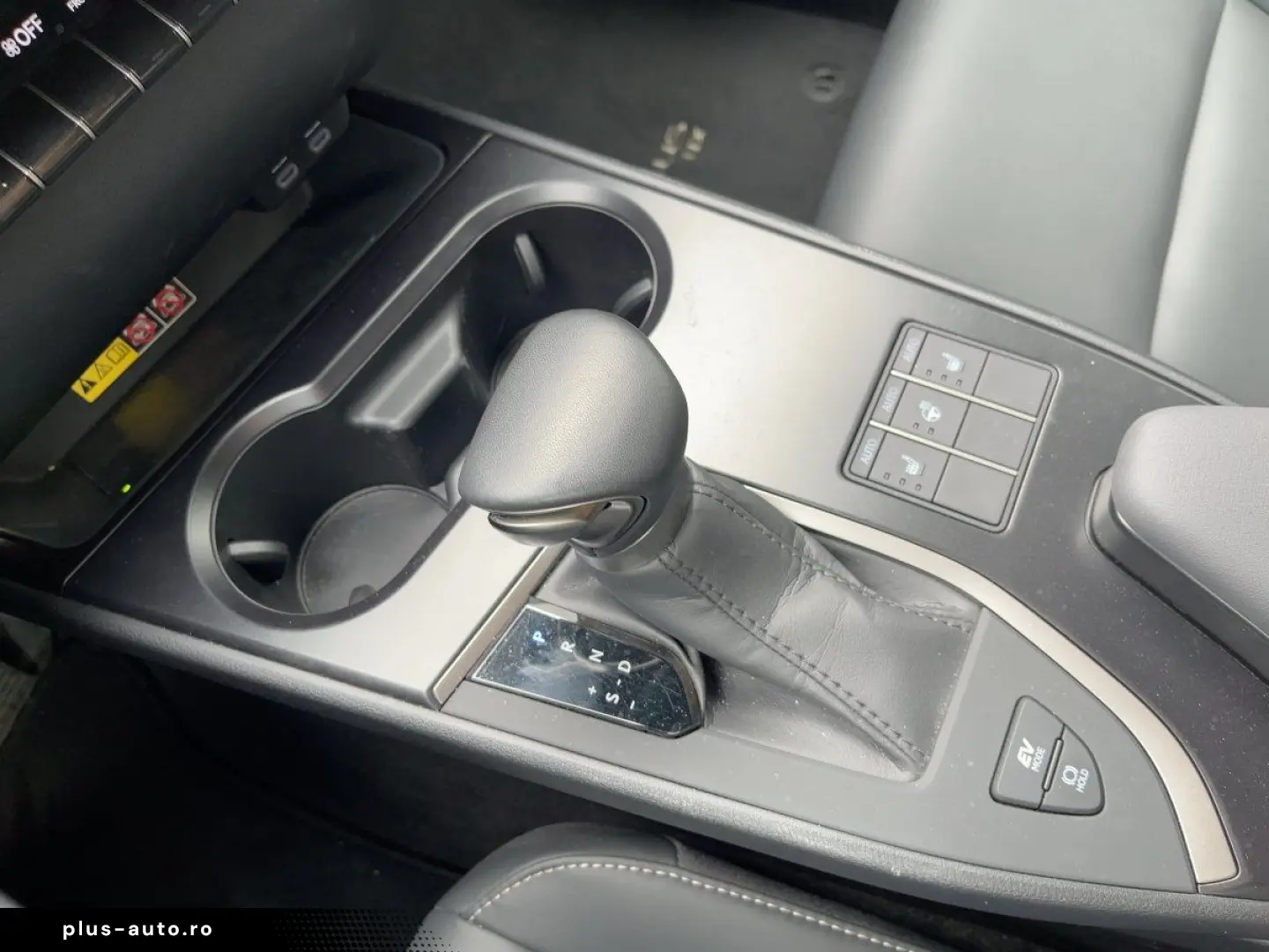 LEXUS UX 250h F Sport Design Navi ACC KAM SHZ DAB