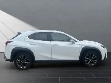 LEXUS UX 250h FSPORT-D 1.HD CARPLAY PDC  15J-GARANTIE