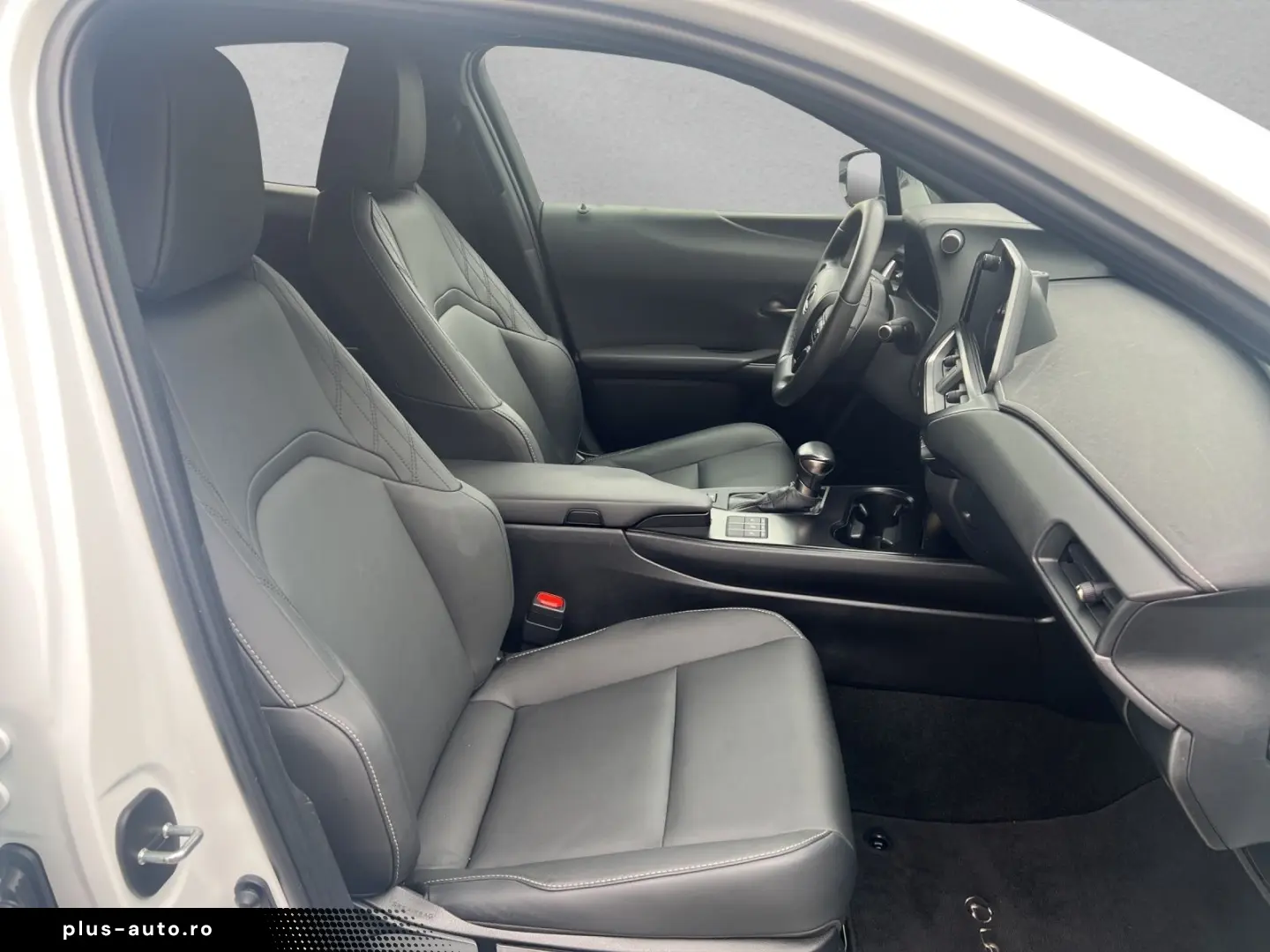 LEXUS UX 250h FSPORT-D 1.HD CARPLAY PDC  15J-GARANTIE