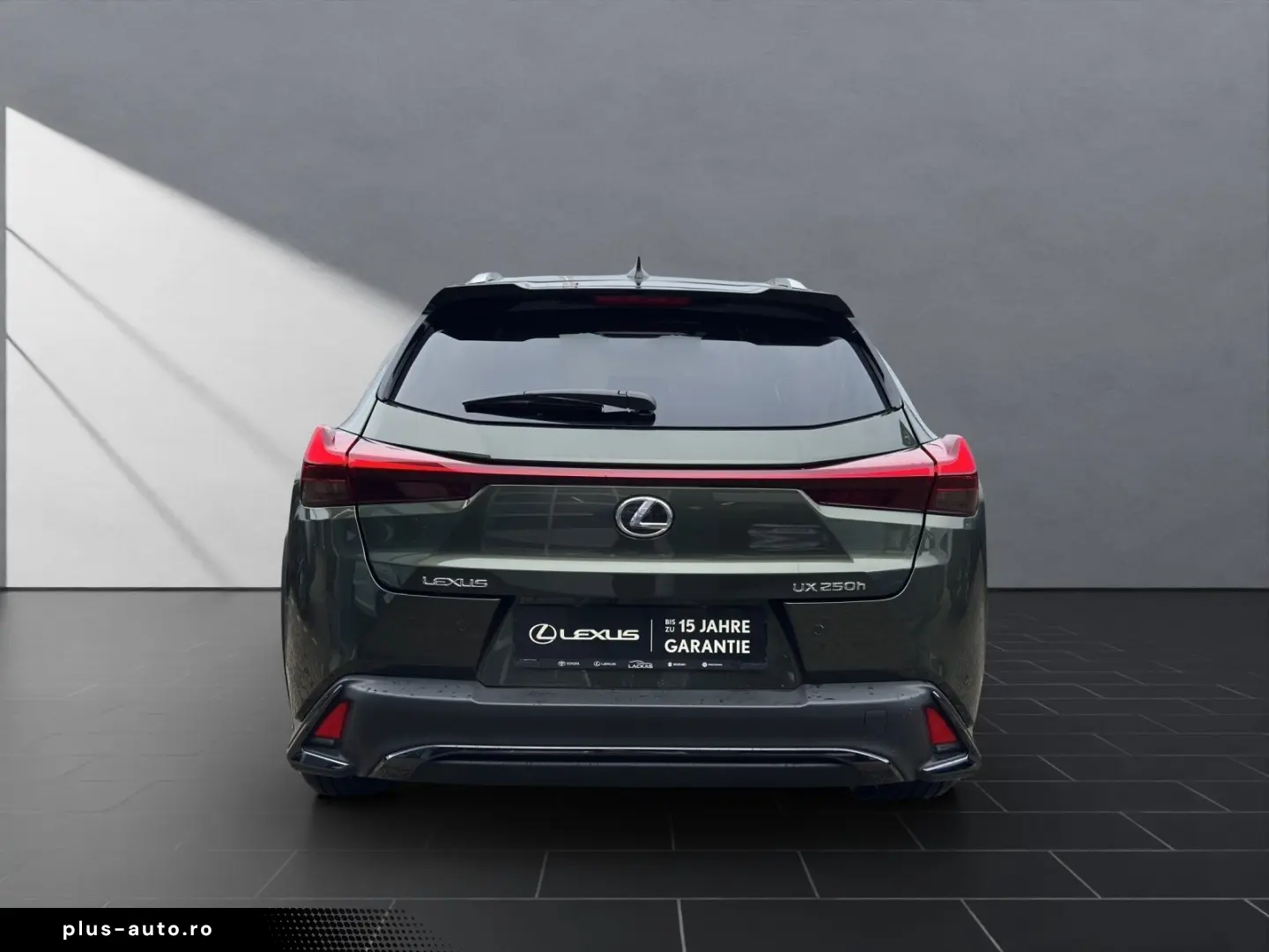 LEXUS UX 250h FSPORT-D 1HD ALLWR CARPLAY  15J-GARANTIE