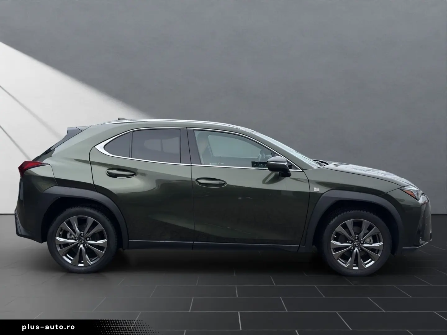 LEXUS UX 250h FSPORT-D 1HD ALLWR CARPLAY  15J-GARANTIE