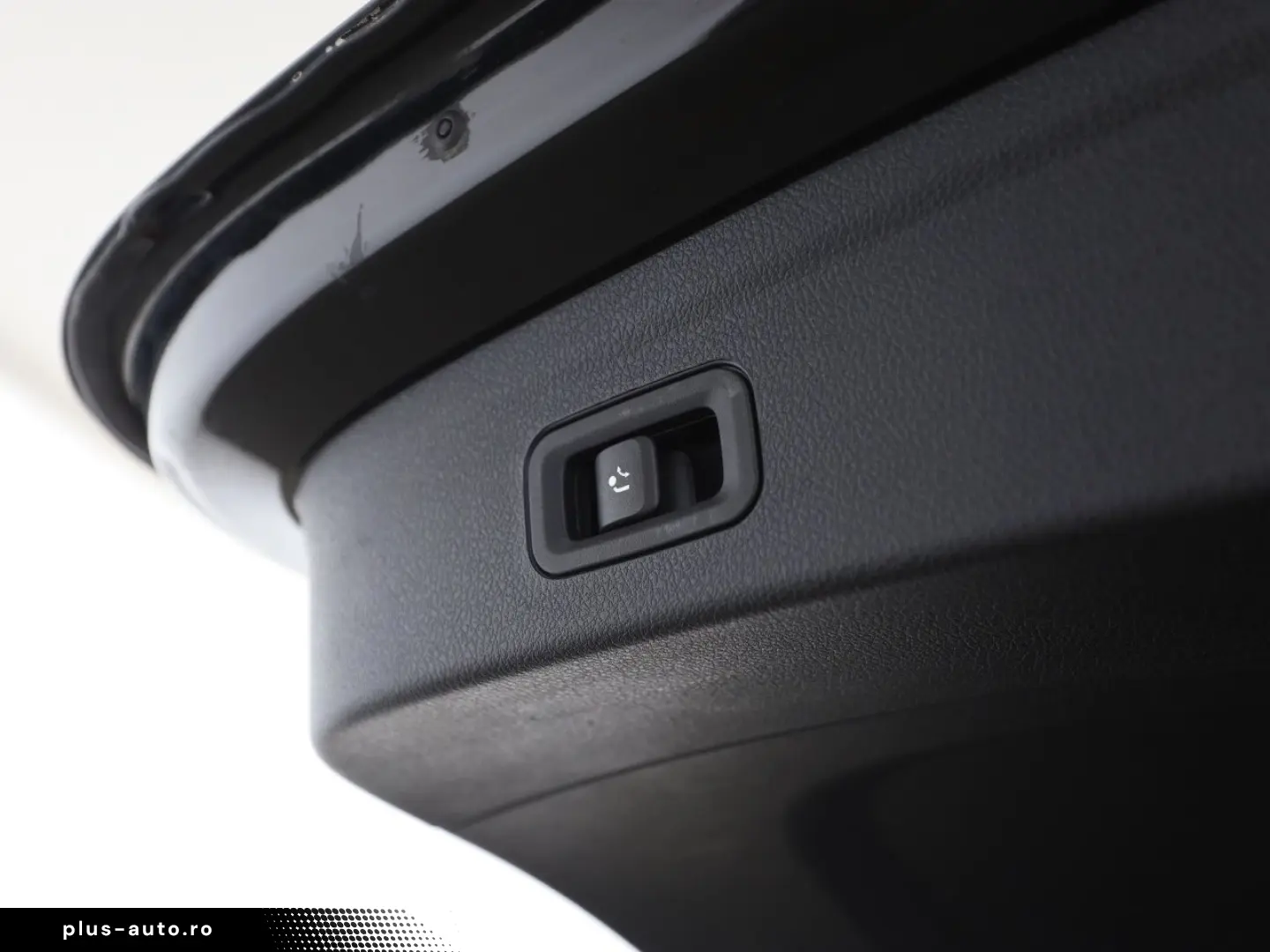 MERCEDES-BENZ GLE 350 d 4M AMG Pano AHK Distronic Burmester