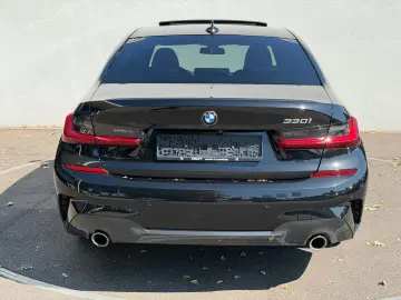 BMW 330i M SPORT LASER LC PROF GSD E SITZE