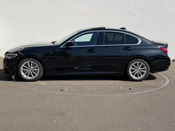 BMW 330i M SPORT LASER LC PROF GSD E SITZE