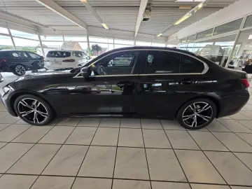BMW 320 i xDrive Limousine  M Sport Nav PDC Kam