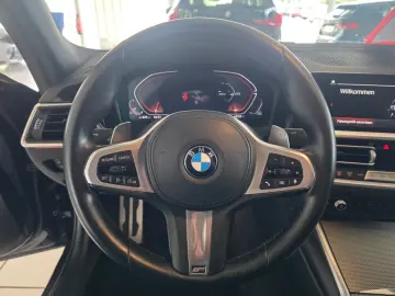 BMW 320 i xDrive Limousine  M Sport Nav PDC Kam
