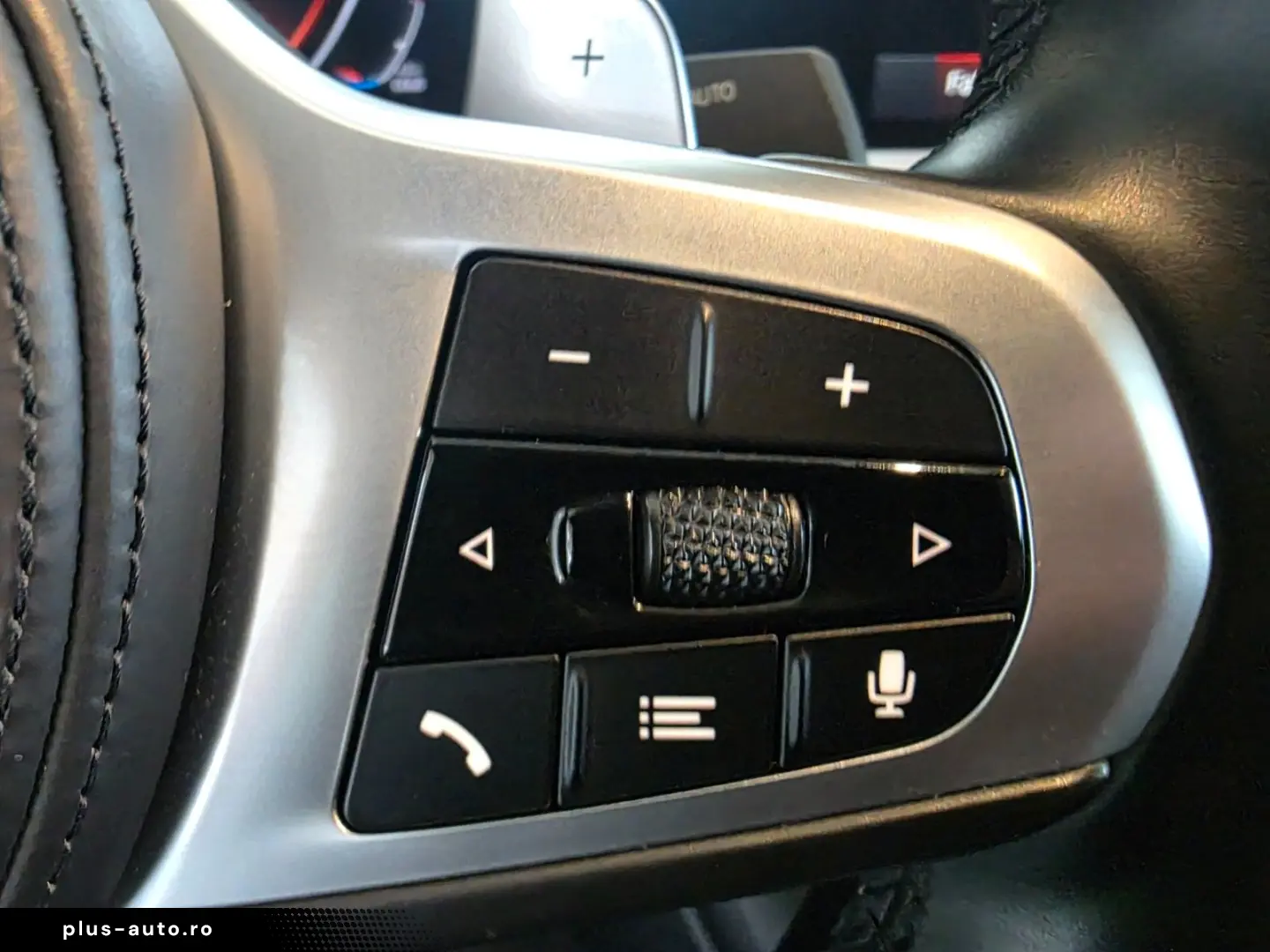 BMW 320 i xDrive Limousine  M Sport Nav PDC Kam