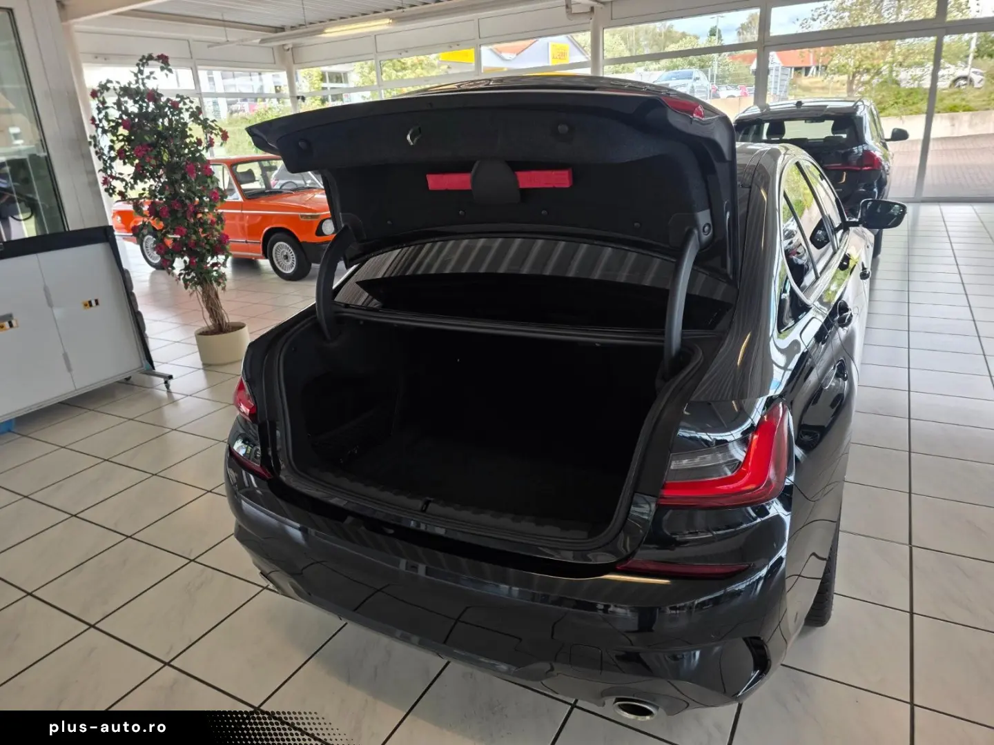 BMW 320 i xDrive Limousine  M Sport Nav PDC Kam