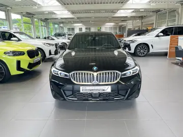 BMW 318i Limousine M Sportpaket AHK ACC Glasdach ada