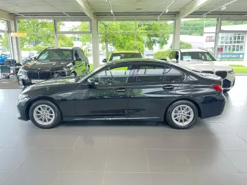 BMW 318i Limousine M Sportpaket AHK ACC Glasdach ada