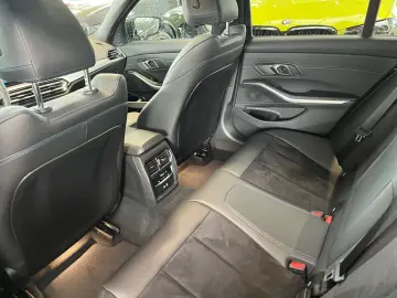 BMW 318i Limousine M Sportpaket AHK ACC Glasdach ada