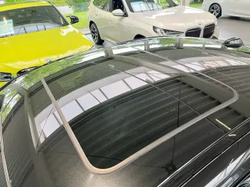 BMW 318i Limousine M Sportpaket AHK ACC Glasdach ada