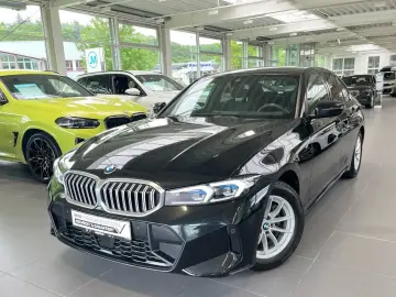 BMW 318i Limousine M Sportpaket AHK ACC Glasdach ada