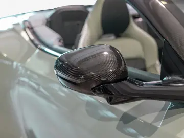 Aston Martin DB12 S Volante