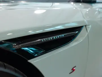 Aston Martin DB12 S Volante