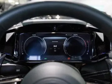 Aston Martin DB12 S Volante