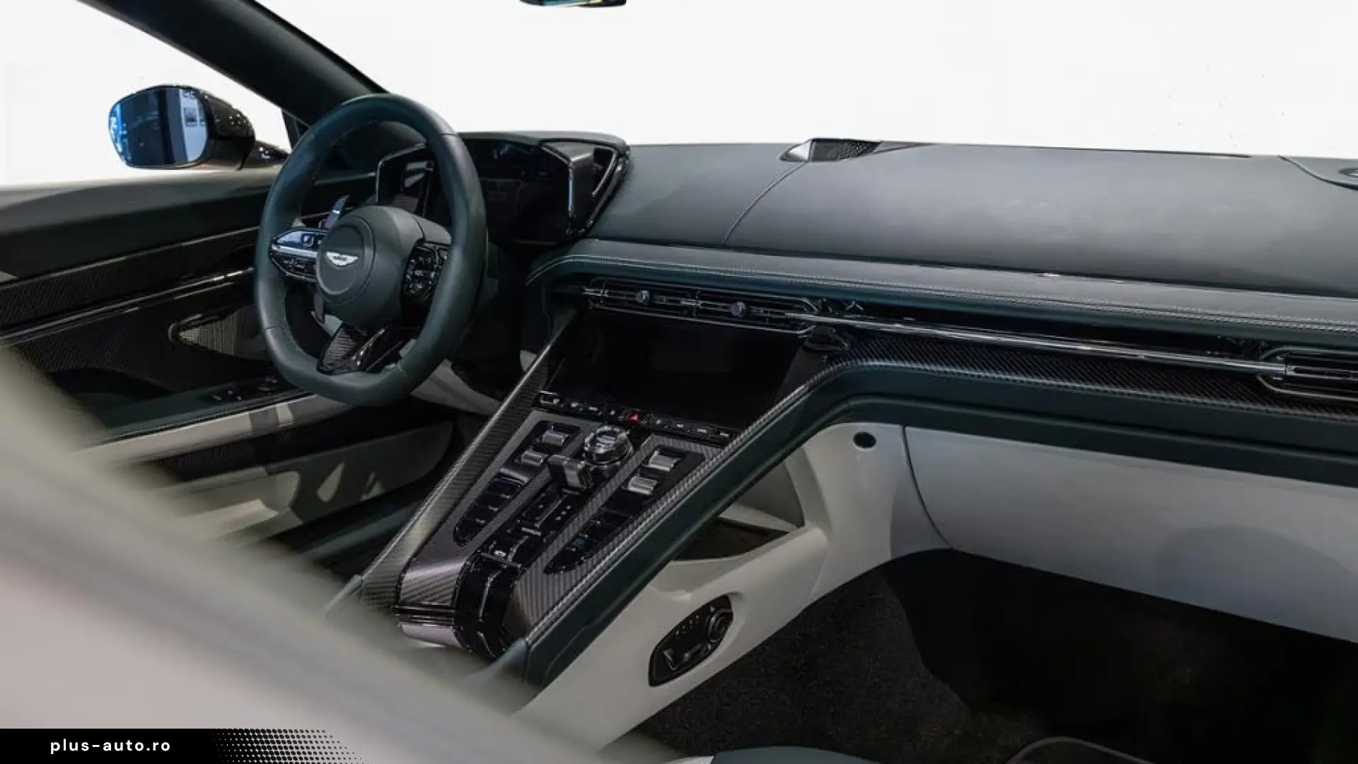 Aston Martin DB12 S Volante