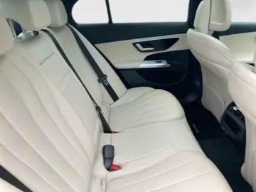 Mercedes-Benz E 220 d 4M EDITION AMG