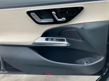 Mercedes-Benz E 220 d 4M EDITION AMG