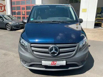 MERCEDES-BENZ Vito Tourer 116 CDI 4x4 AHK 2.5t  8 Sitze
