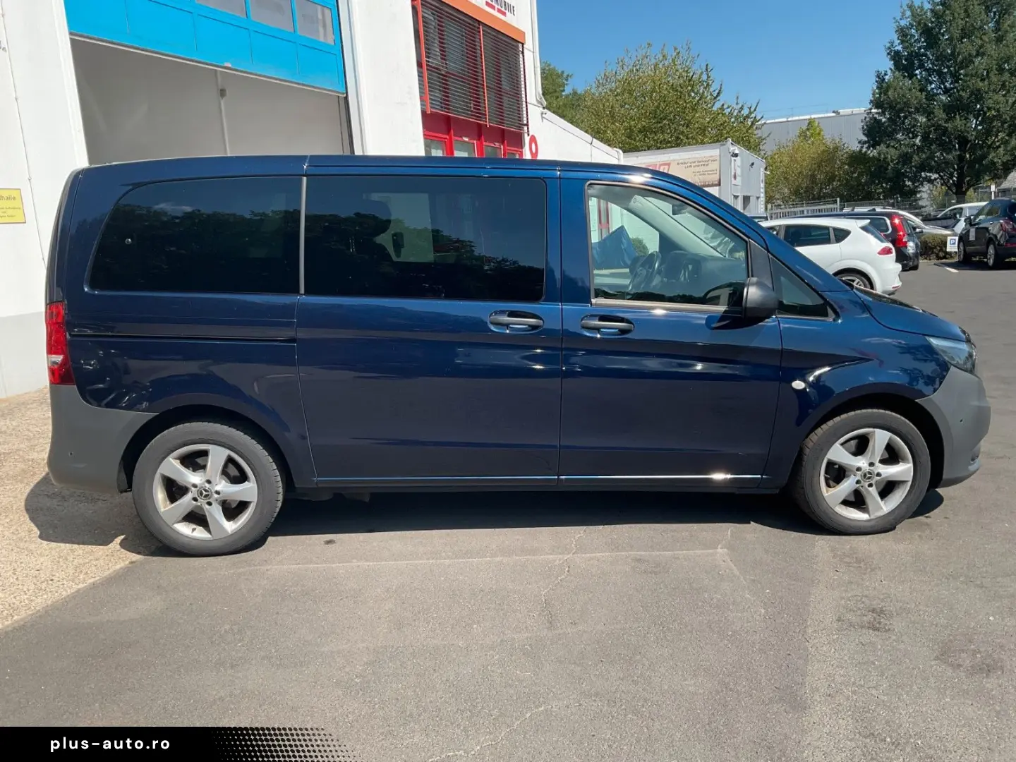 MERCEDES-BENZ Vito Tourer 116 CDI 4x4 AHK 2.5t  8 Sitze