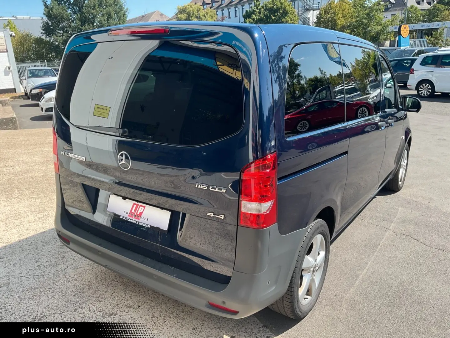 MERCEDES-BENZ Vito Tourer 116 CDI 4x4 AHK 2.5t  8 Sitze