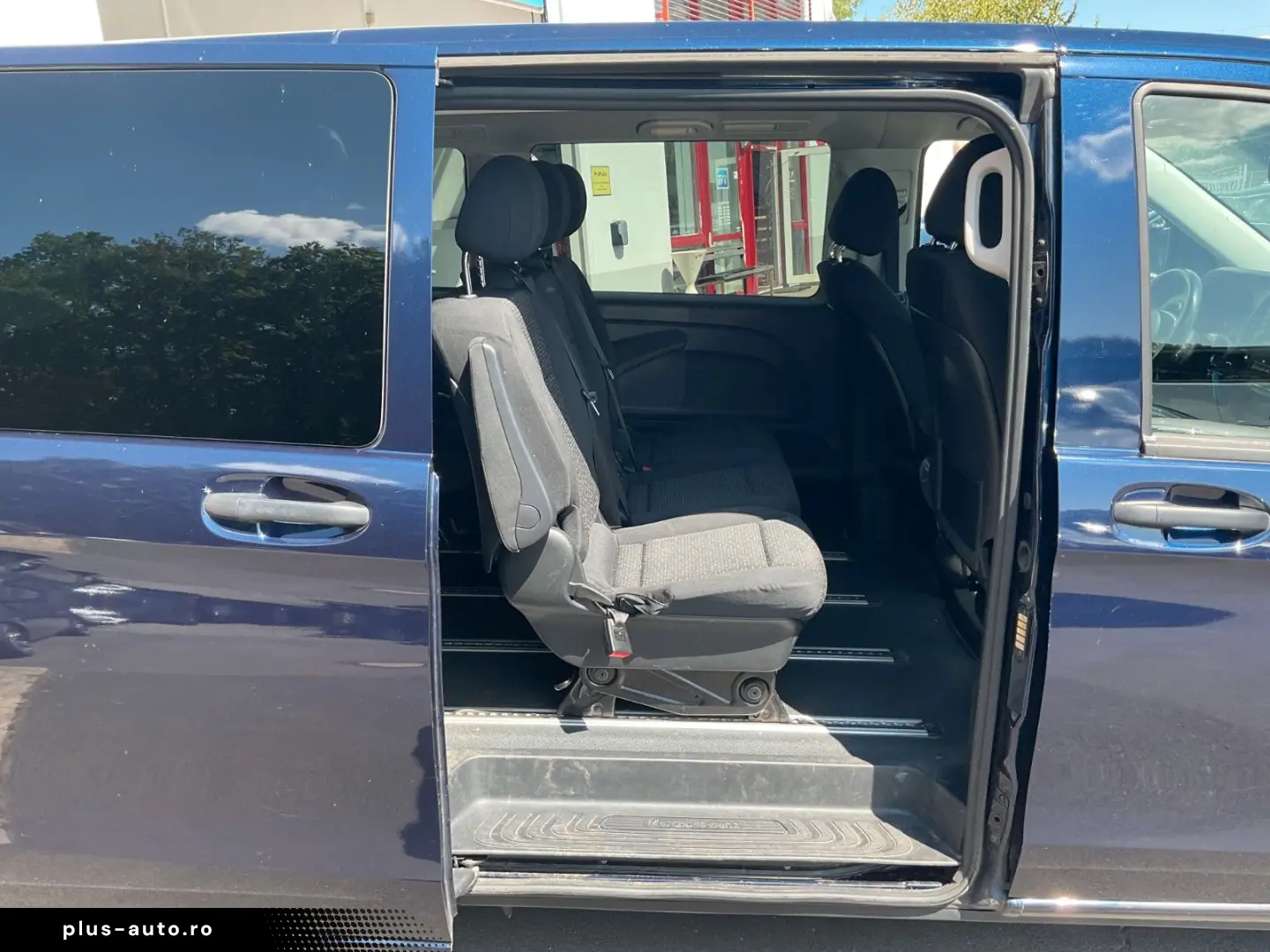 MERCEDES-BENZ Vito Tourer 116 CDI 4x4 AHK 2.5t  8 Sitze