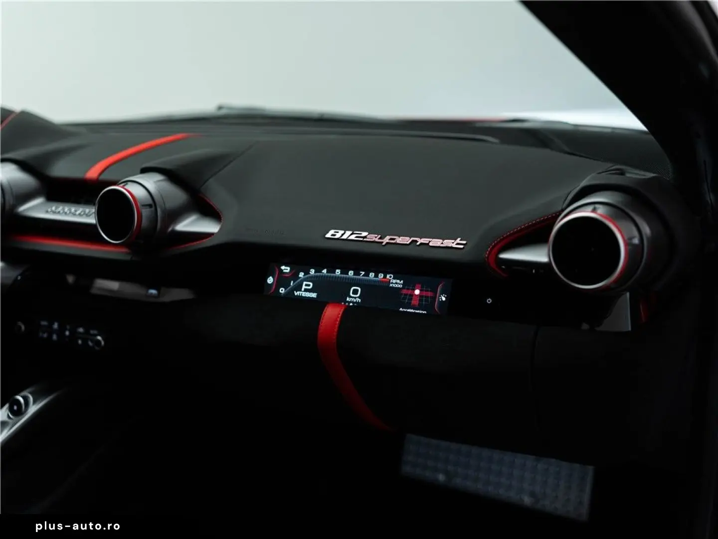 FERRARI 812 6.5 V12 Superfast DCT F1