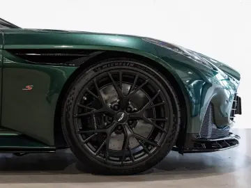Aston Martin DB12 S Coupe