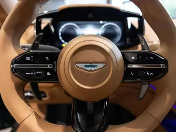 Aston Martin DB12 S Coupe