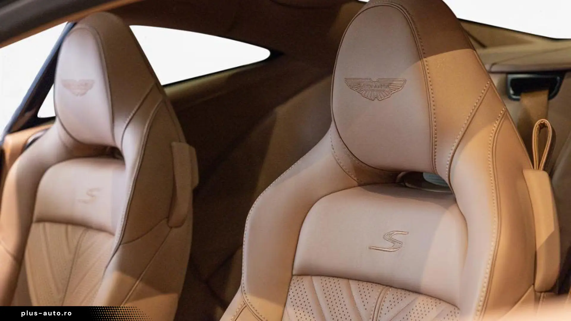 Aston Martin DB12 S Coupe