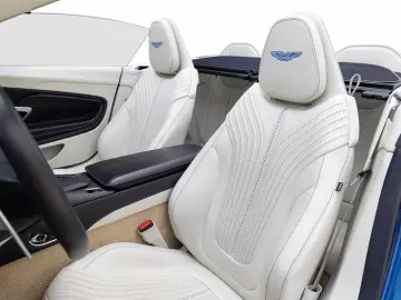 Aston Martin DB11 Volante -Plasma Blue-