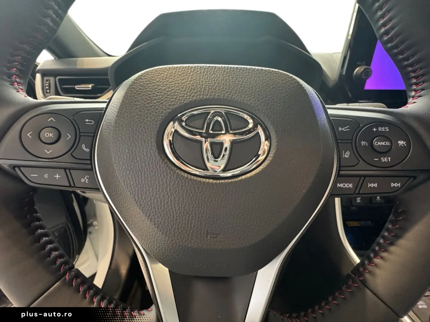 TOYOTA RAV 4 Plug-in-Hybrid Teamplayer