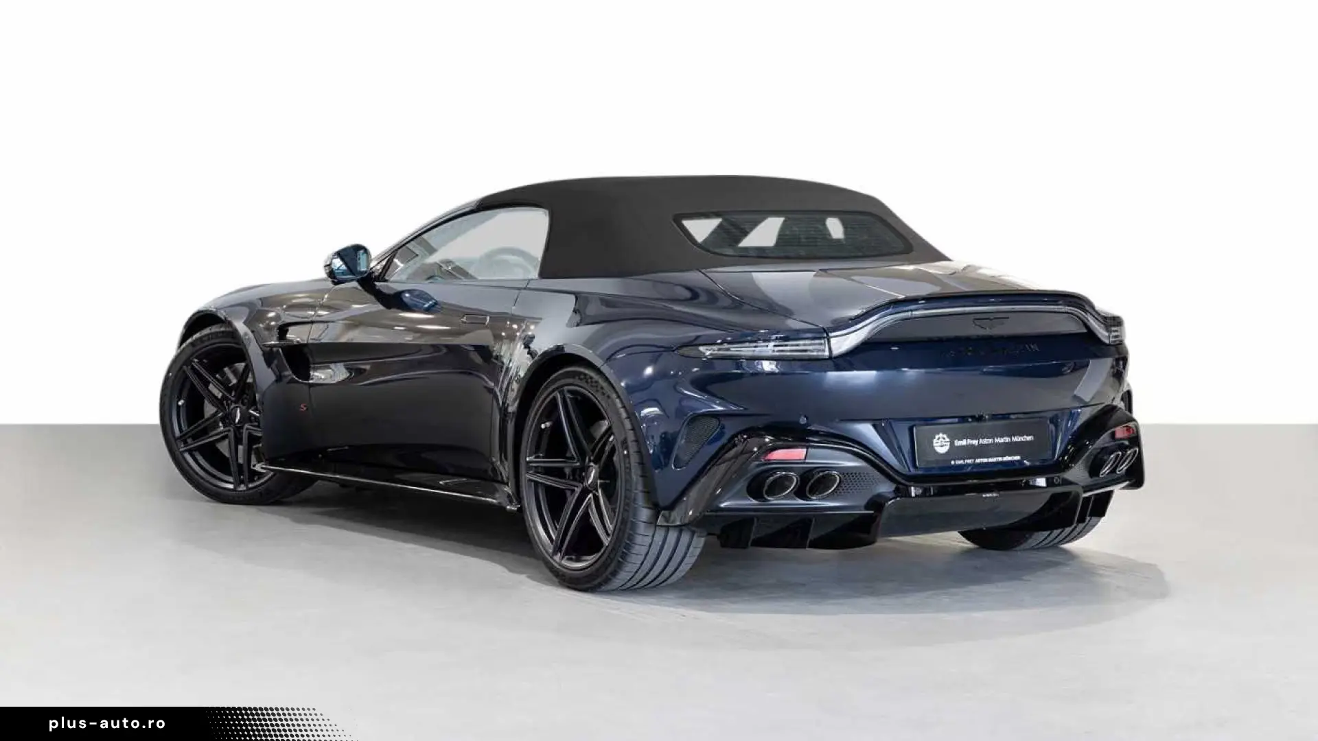 Aston Martin V8 Vantage S Roadster Midnight Blue