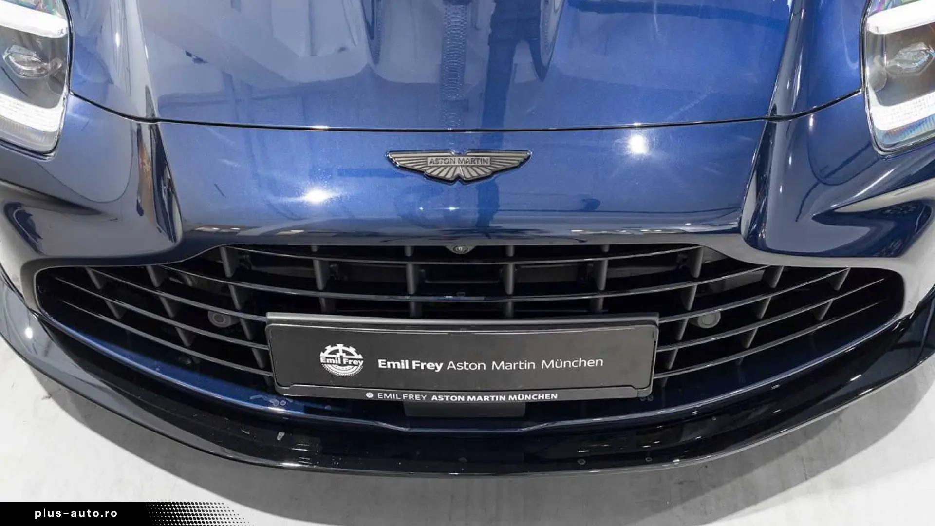 Aston Martin V8 Vantage S Roadster Midnight Blue