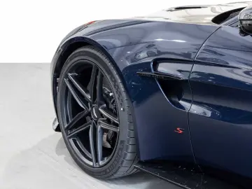Aston Martin V8 Vantage S Roadster Midnight Blue