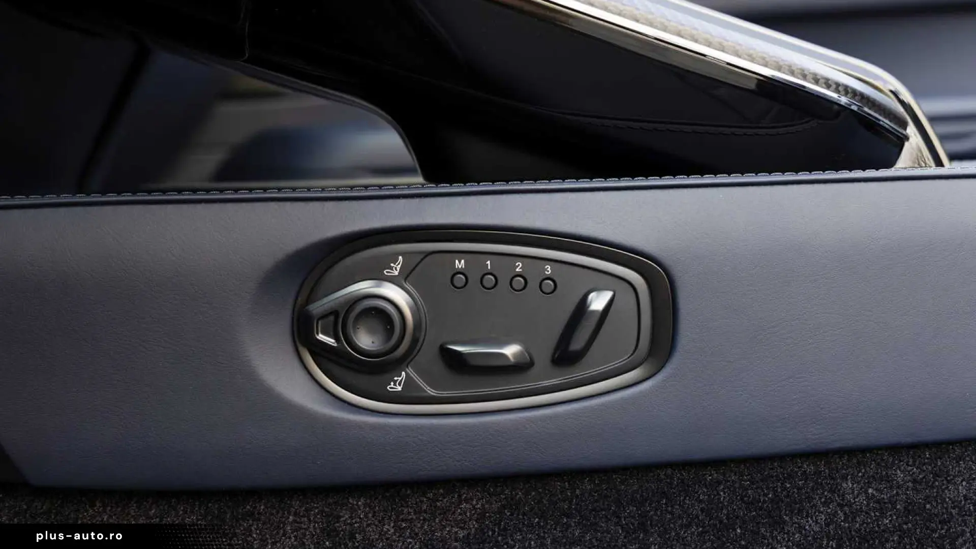 Aston Martin V8 Vantage S Roadster Midnight Blue