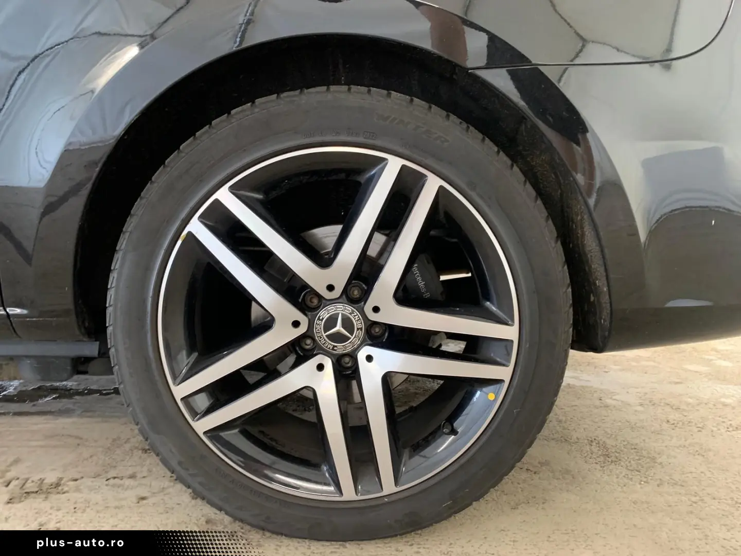 MERCEDES-BENZ V-Class 2022 — imagine 18