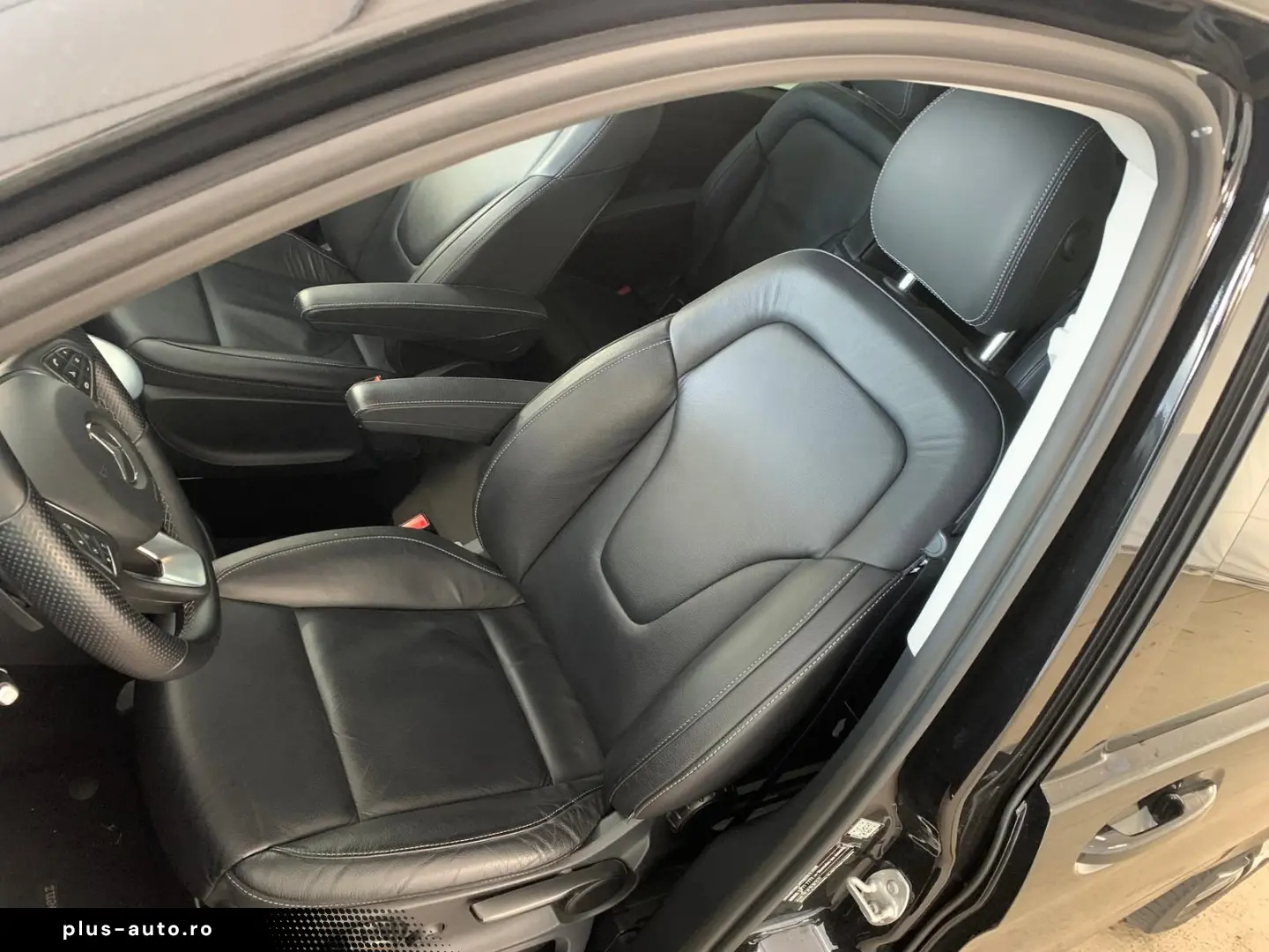 MERCEDES-BENZ V-Class 2022 — imagine 8