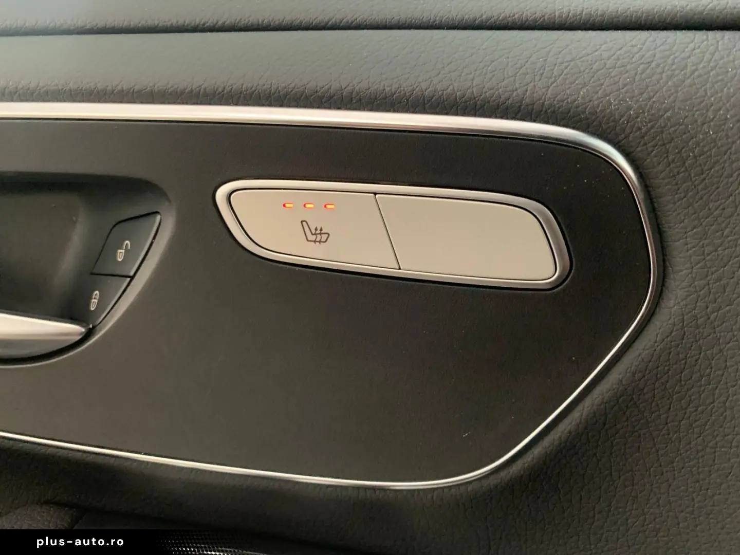 MERCEDES-BENZ V-Class 2022 — imagine 15