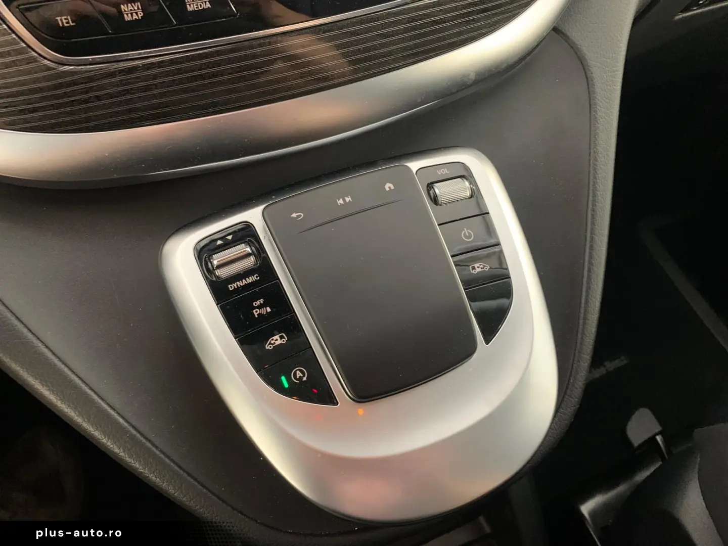 MERCEDES-BENZ V-Class 2022 — imagine 16
