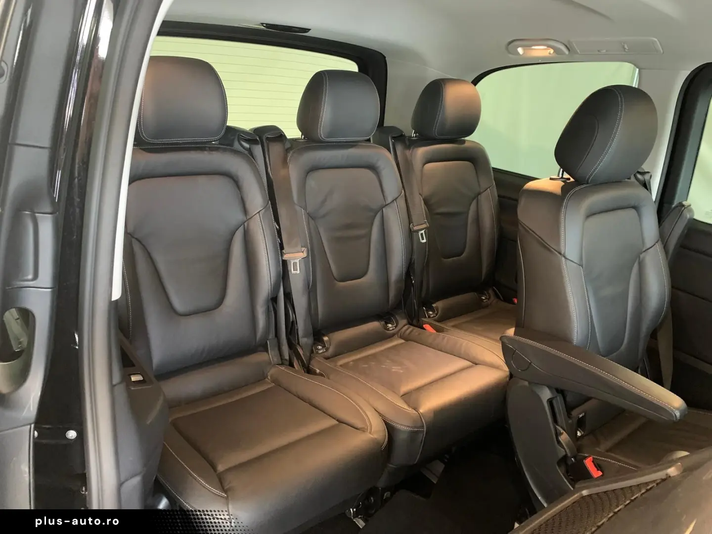 MERCEDES-BENZ V-Class 2022 — imagine 9