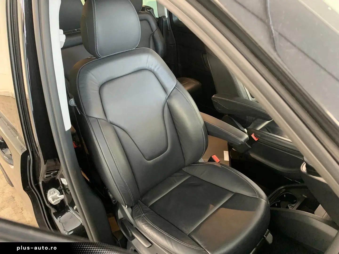 MERCEDES-BENZ V-Class 2022 — imagine 4