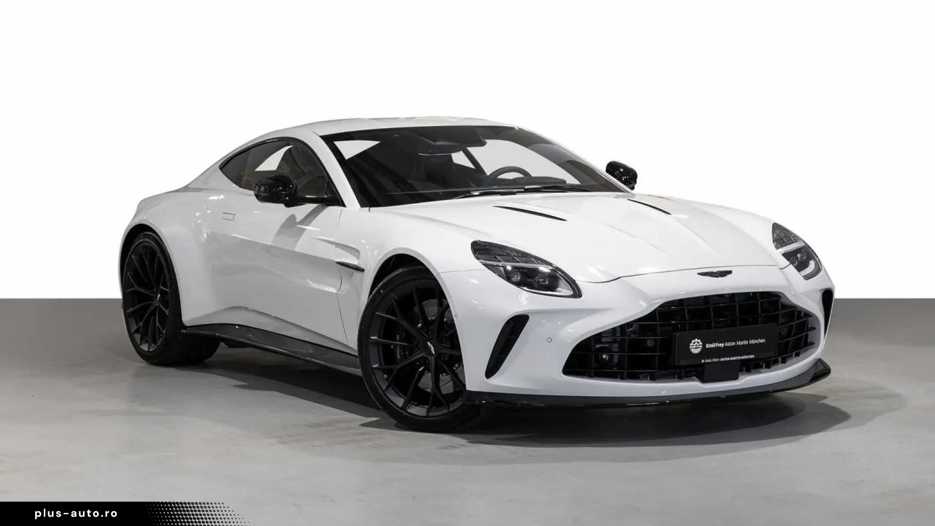 Aston Martin V8 Vantage -Zenith White-