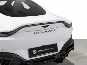 Aston Martin V8 Vantage -Zenith White-